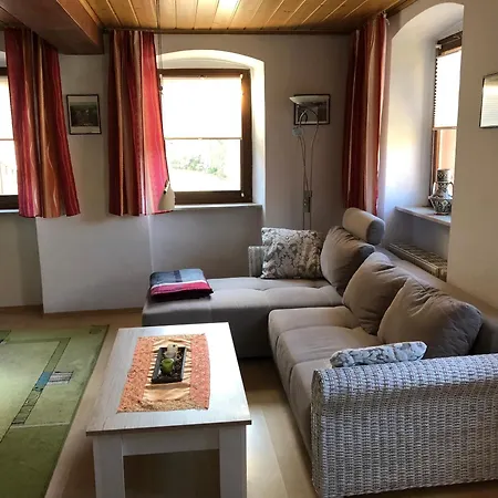 Ferienwohnung Am Dorfbrunnen * Schindhard